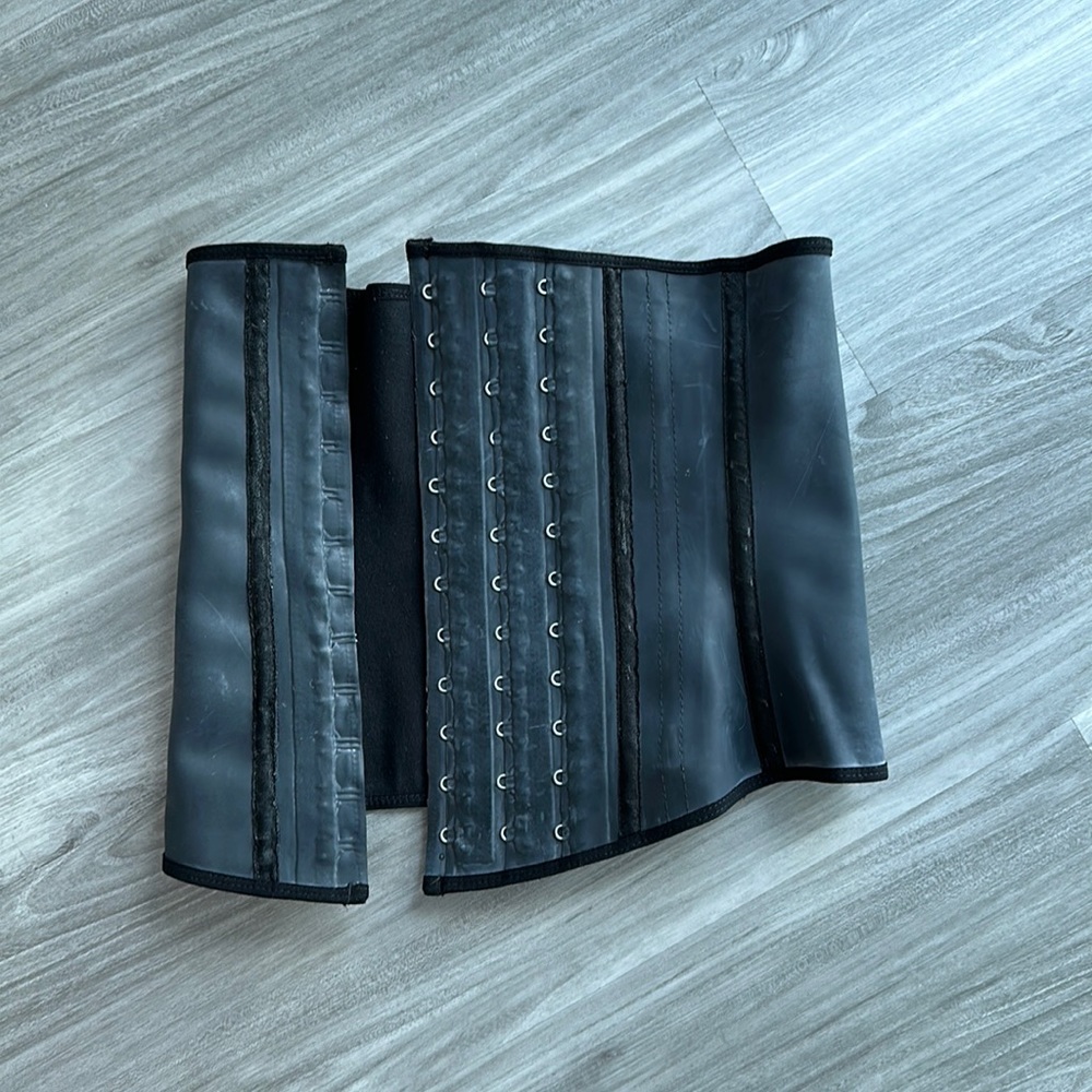 Waist trainer shapewear